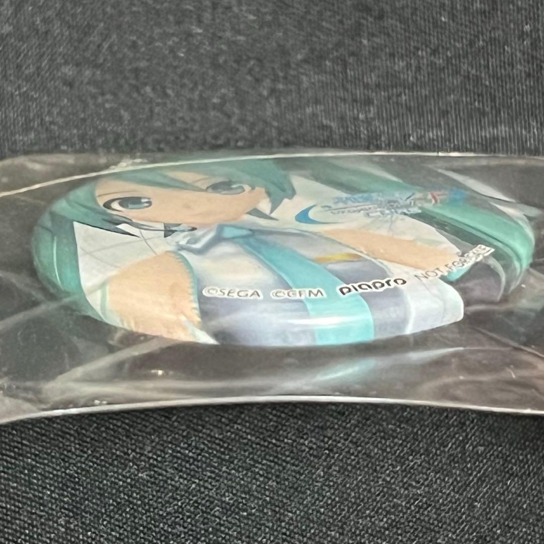 グッ鉄カフェ　初音ミク　缶バッジ　ガチャ　1点