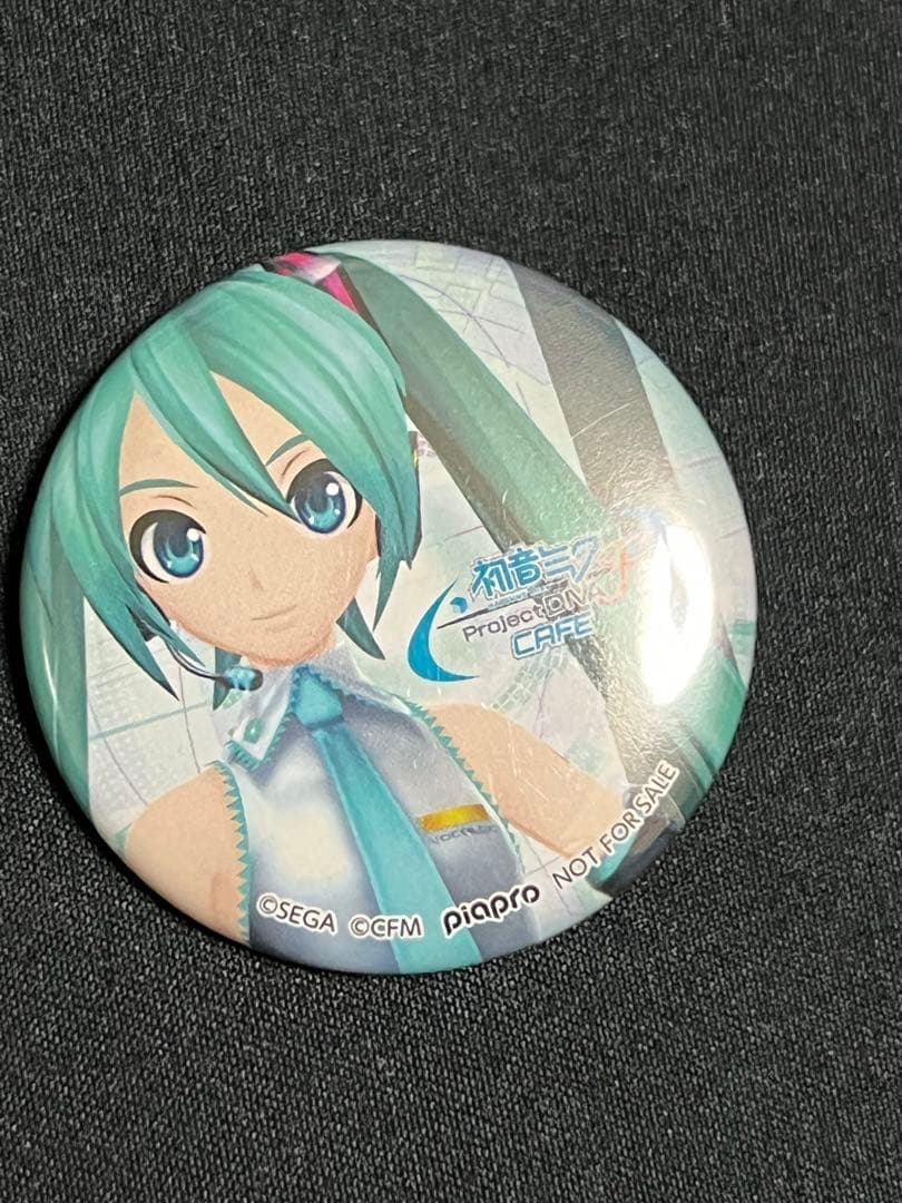 グッ鉄カフェ　初音ミク　缶バッジ　ガチャ　1点