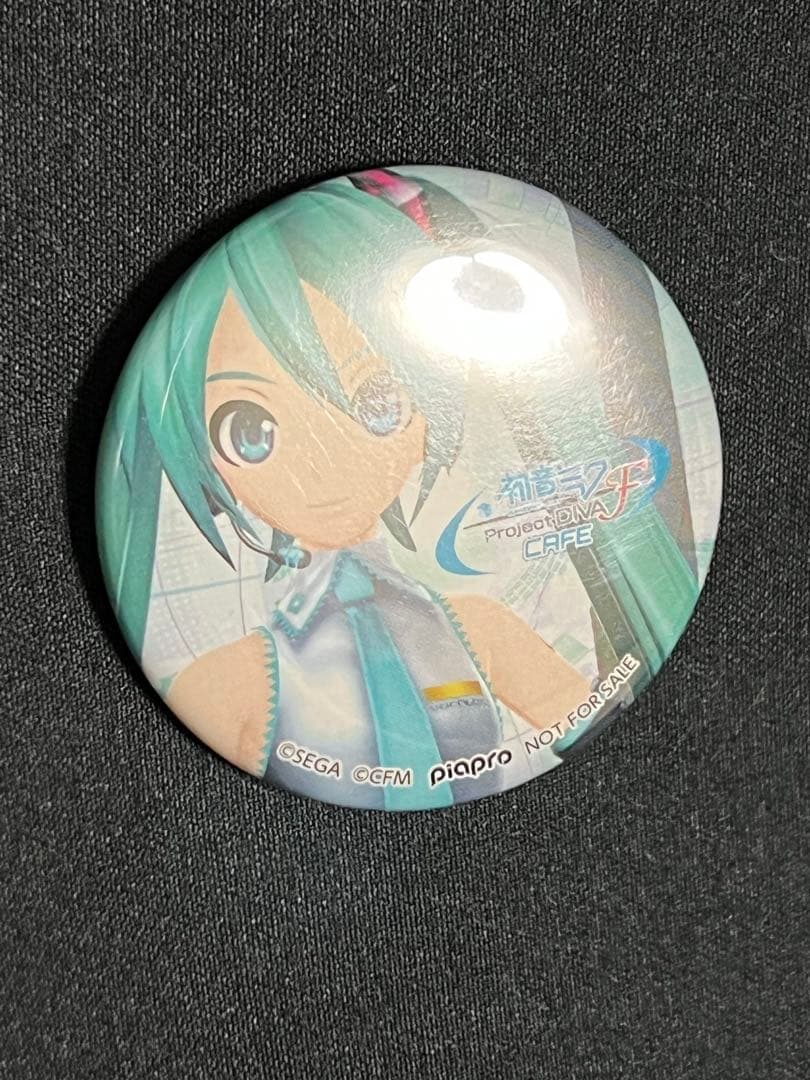 グッ鉄カフェ　初音ミク　缶バッジ　ガチャ　1点