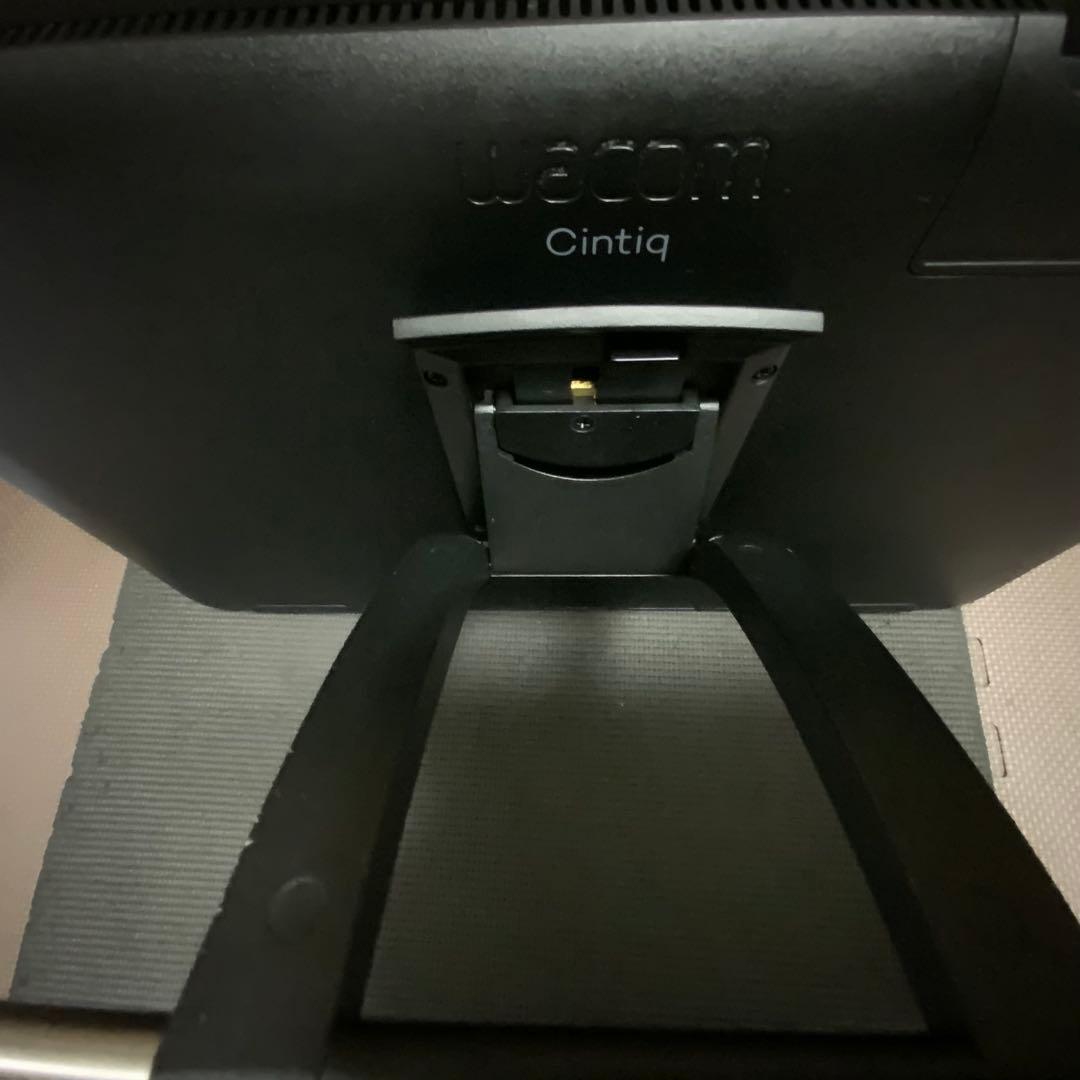 ワコム 液タブ Wacom Cintiq 22 FHD DTK2260K1D