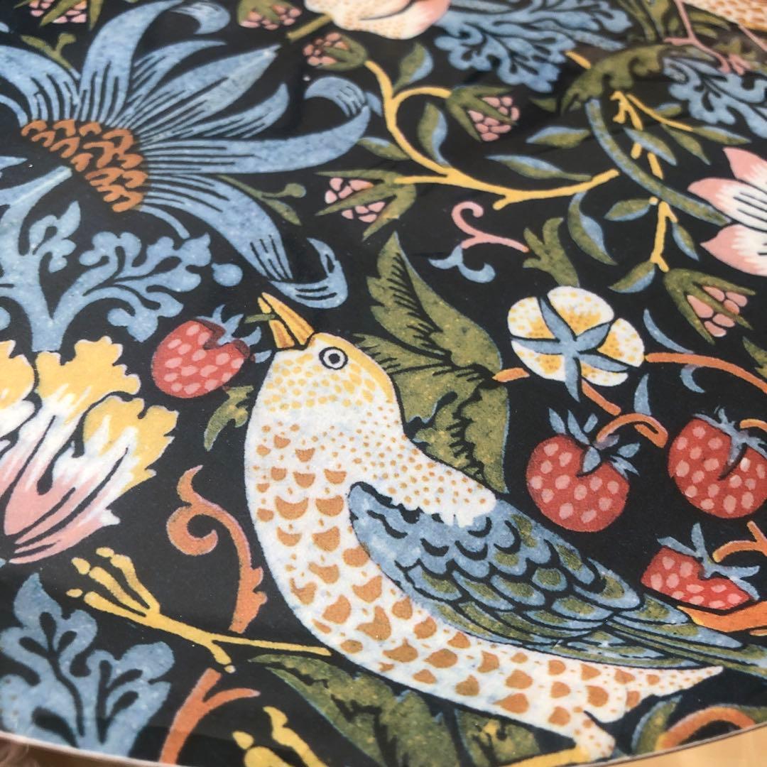 スウェーデン製トレイ　38cm ウィリアムモリス　ストロベリーシーフ