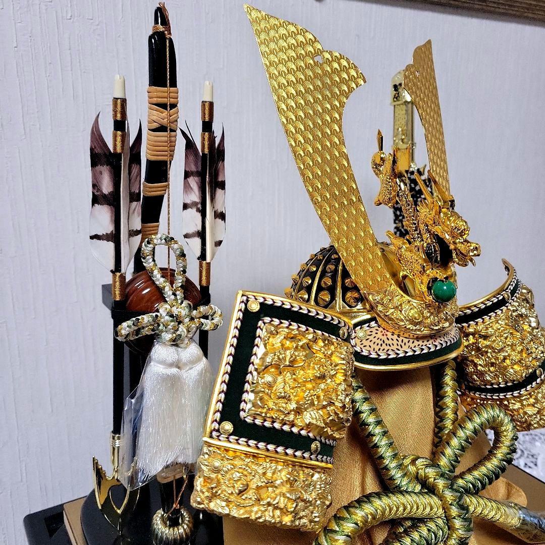 【徳川作 剛】 五月 かぶと (ガラスケース付き)