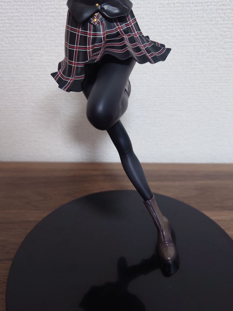 ペルソナ5 ザ・ロイヤル 新島真 制服Ver. フィギュア AMAKUNI