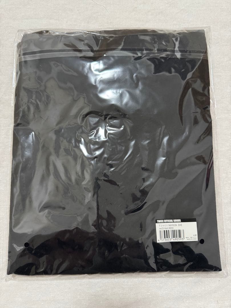 twice ナヨン tシャツ　mサイズ　新品未開封