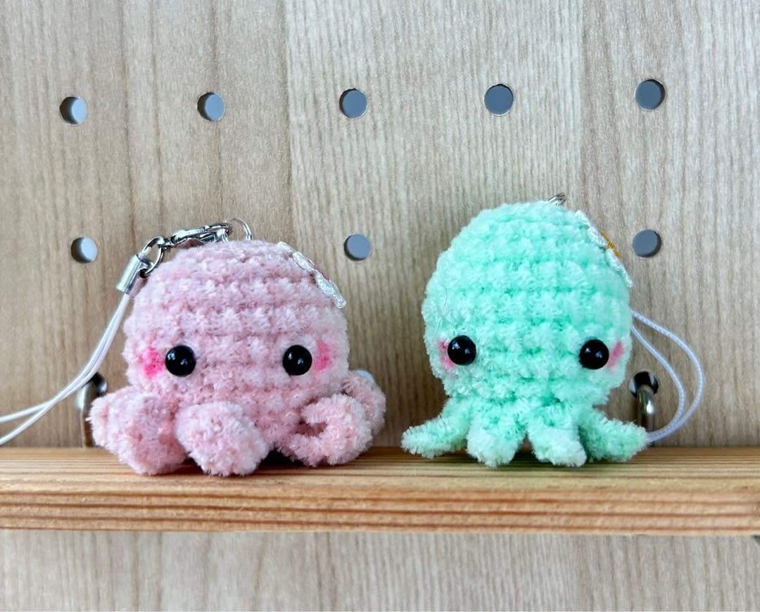 あみぐるみ　クジラちゃんストラップ　オーダーページです