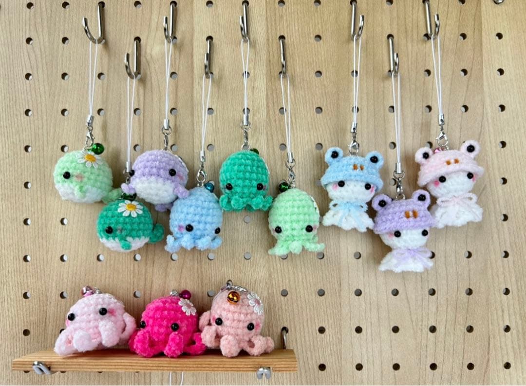 あみぐるみ　クジラちゃんストラップ　オーダーページです