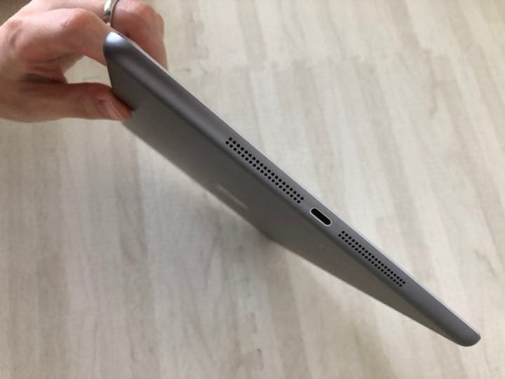 APPLE iPad Air 1   16GB  スペースグレー