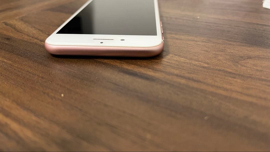 【美品】Apple iPhone 7(SIMフリー/32GB/ローズゴールド）