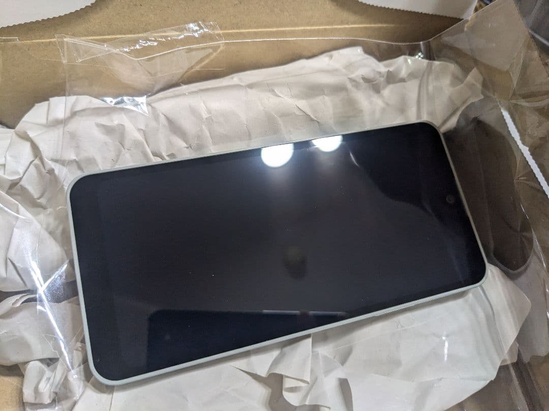 AQUOS wish3 グリーン　 本体　箱付き　SIMフリー　docomo