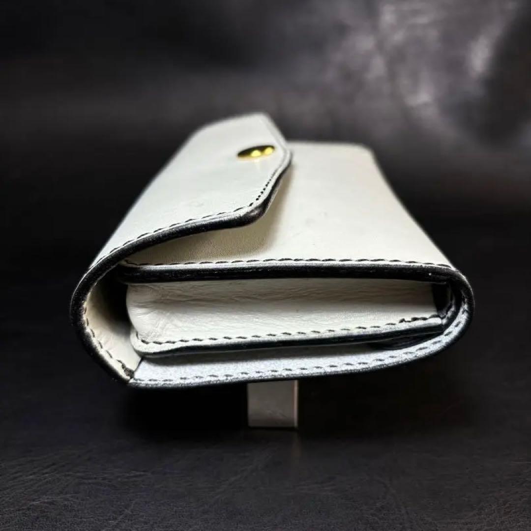 白の三つ折りシャグポーチ◎牛ヌメ革