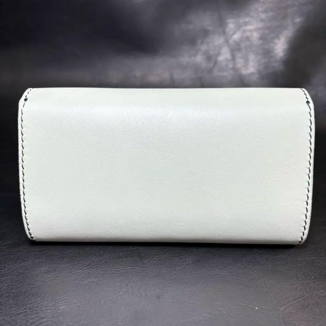 白の三つ折りシャグポーチ◎牛ヌメ革