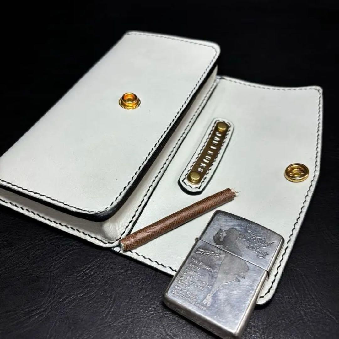 白の三つ折りシャグポーチ◎牛ヌメ革