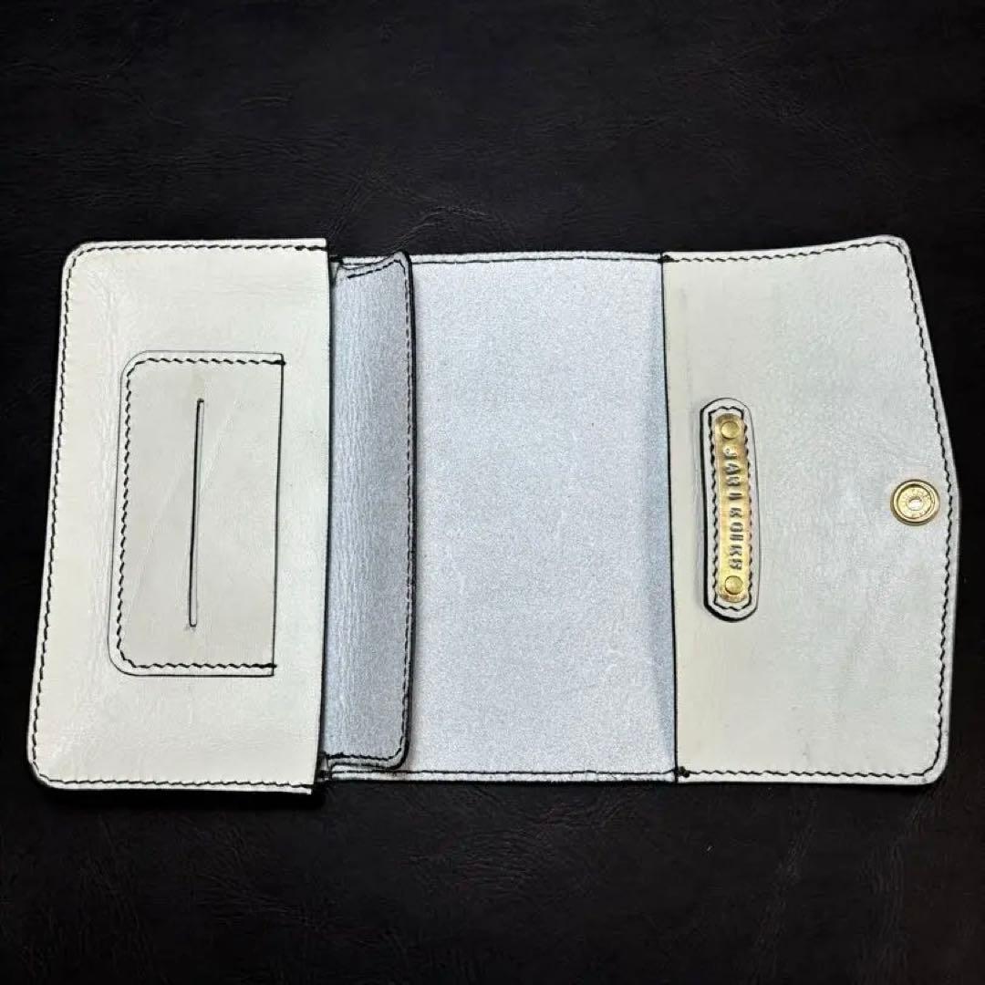 白の三つ折りシャグポーチ◎牛ヌメ革