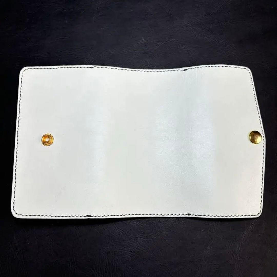 白の三つ折りシャグポーチ◎牛ヌメ革