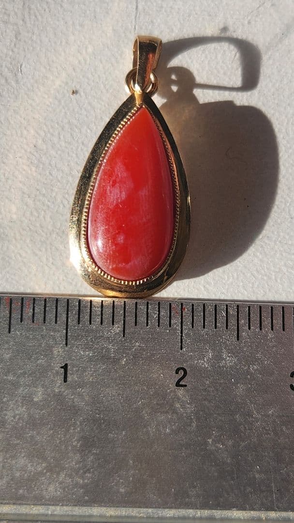 18k 18金 天然赤珊瑚4ct 涙滴型ペンダント