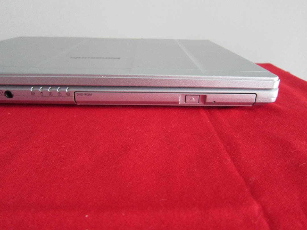 綺麗 Panasonic CF-SV8 ノートPC シルバーOffice2019