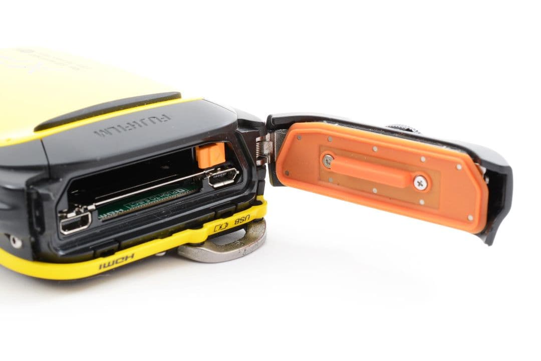 【美品】FUJIFILM FINEPIX XP70　イエロー　動作確認済