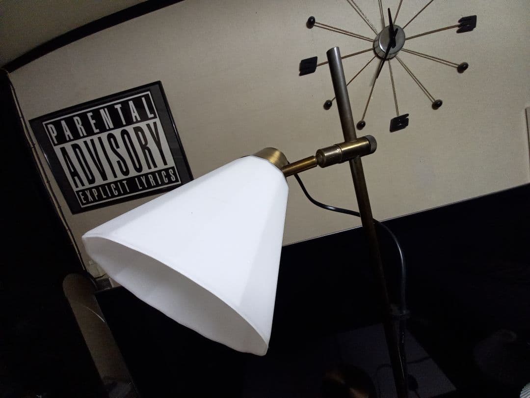 ヴィンテージ　シック　モダン　真鍮　フレーム　摺り硝子　シェード　フロアランプ