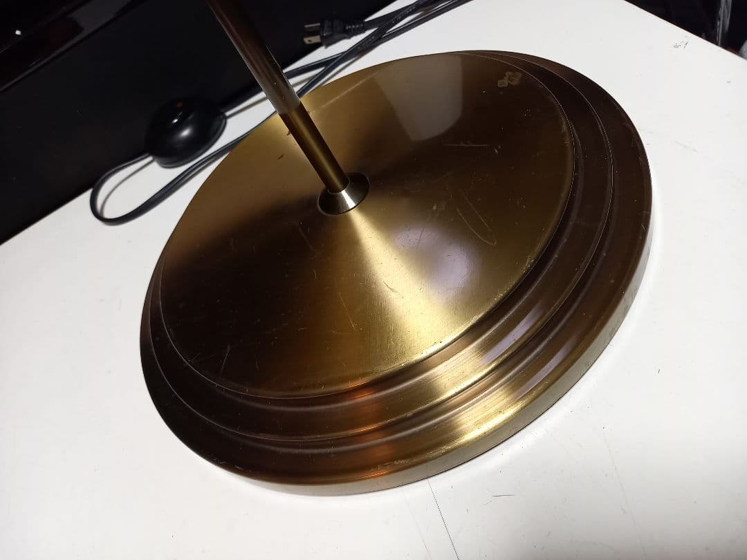 ヴィンテージ　シック　モダン　真鍮　フレーム　摺り硝子　シェード　フロアランプ