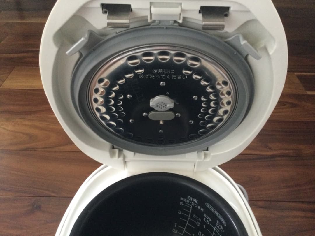炊飯器 SANYO かまど味 ECJ-C10N 綺麗です