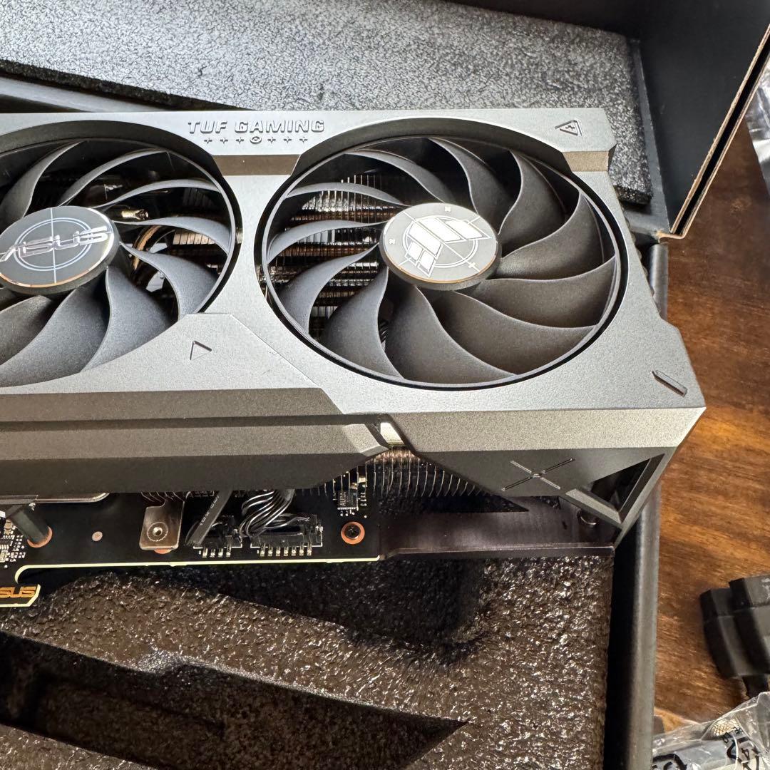 グラフィックボード・グラボ・ビデオカード ASUS TUF RTX 4070 ti Super 16GB