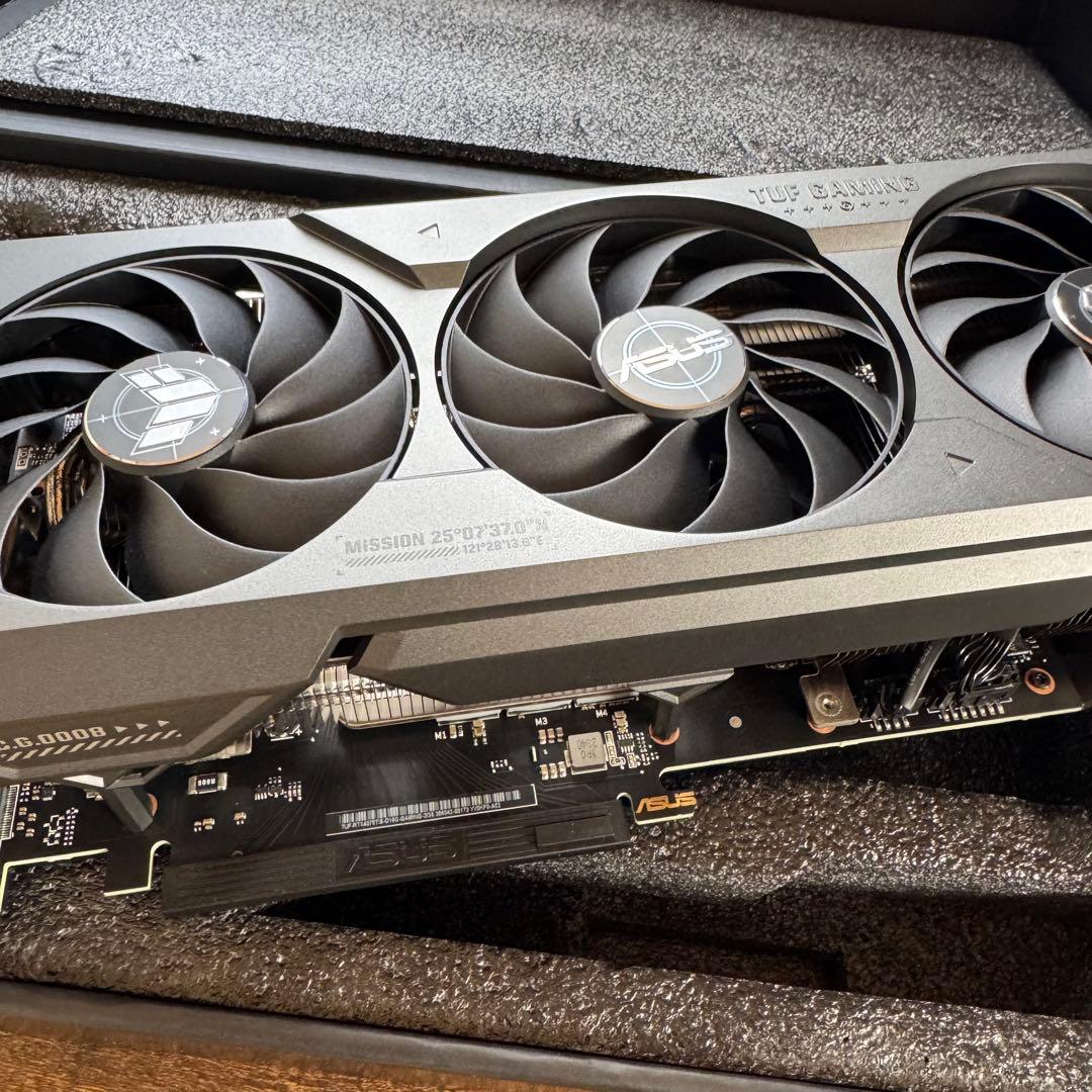 グラフィックボード・グラボ・ビデオカード ASUS TUF RTX 4070 ti Super 16GB