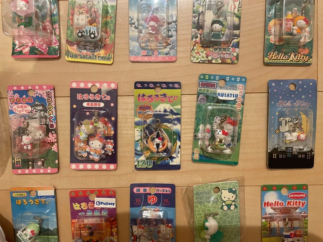 ハローキティ コラボぬいぐるみ　ポーチ　ファスナーマスコット　まとめ売り