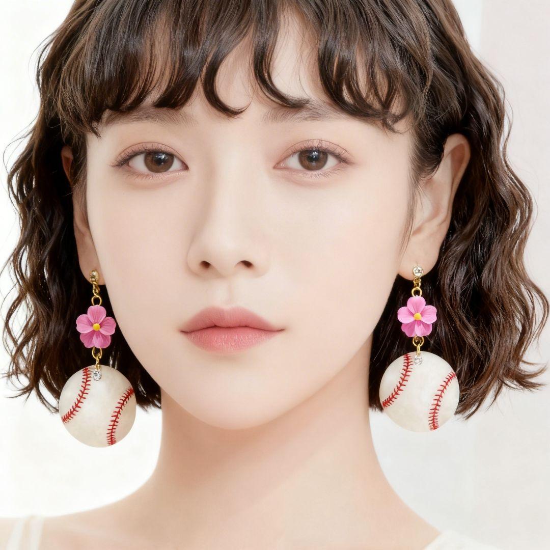 春限定⚾️数量限定⚾️ピンクの桜フラワーと大ぶり シェル調野球ボールのピアス⚾️