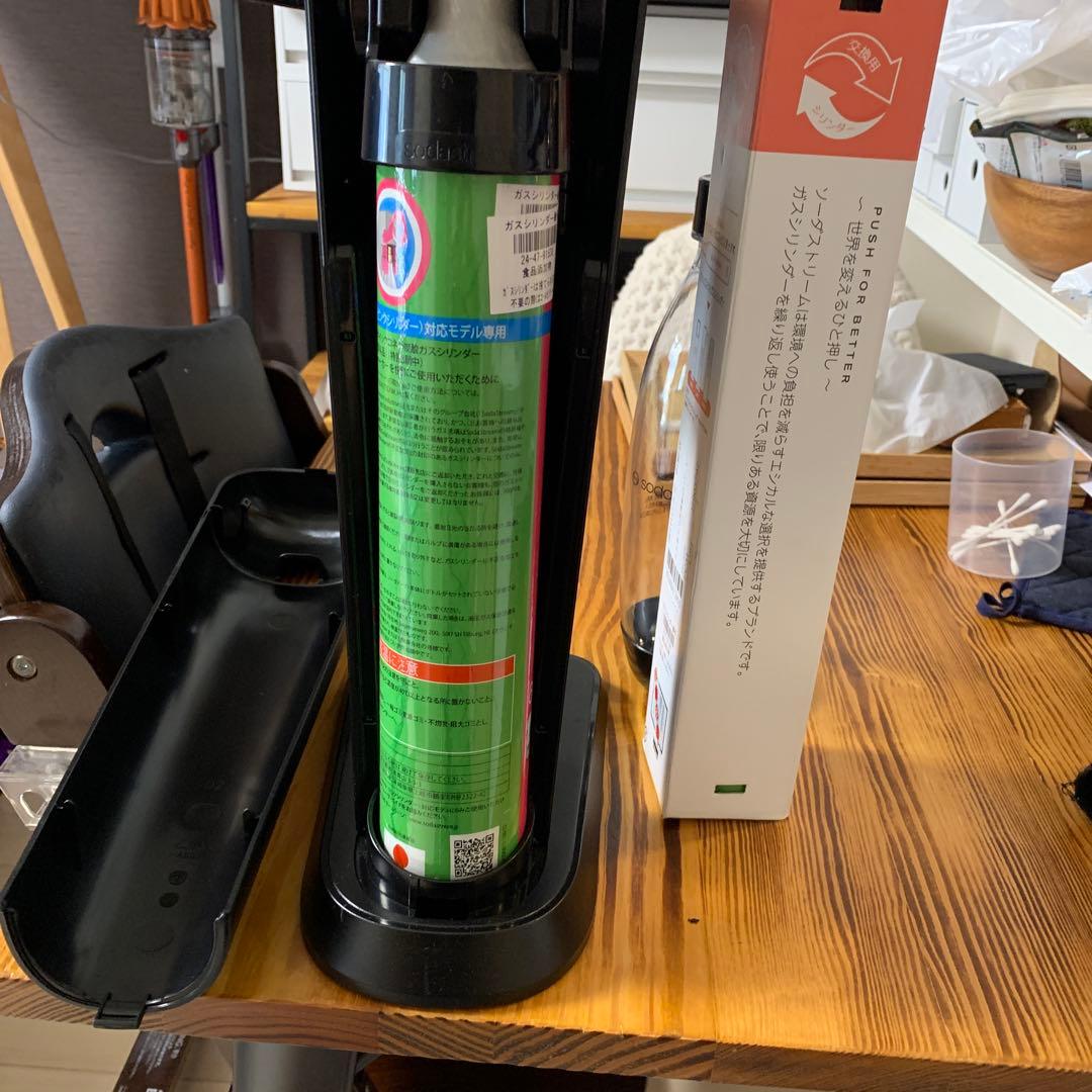 お得セットsodastream Art 炭酸水メーカー 炭酸2本セット