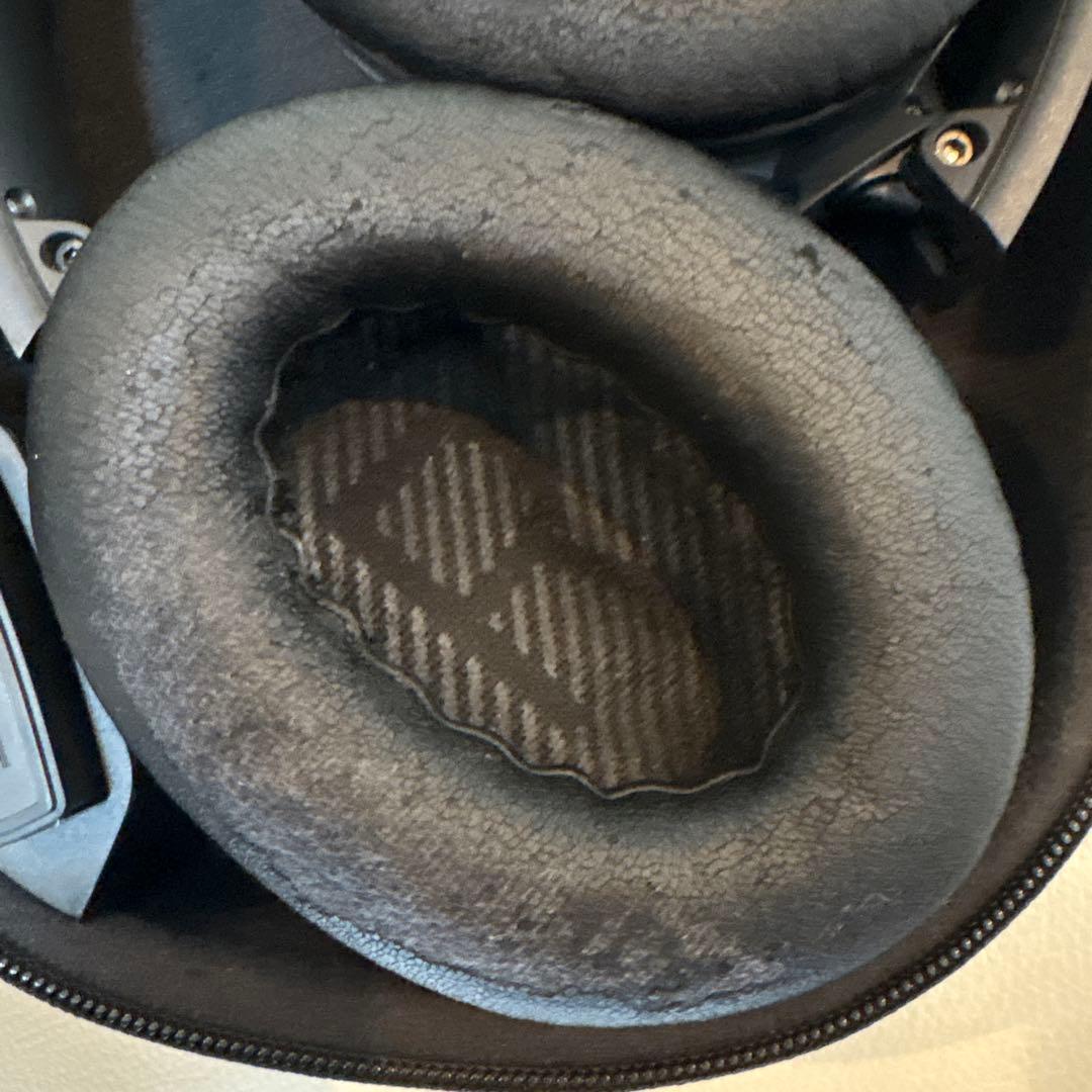 【Bose QC35】ワイヤレスヘッドホン ケース付