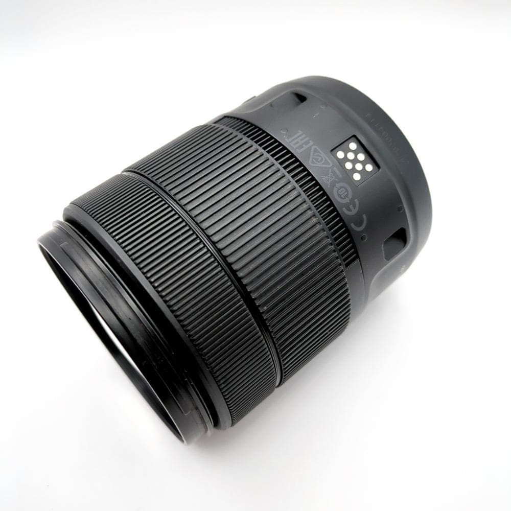 CANON EF-S 18-135mm f3.5-5.6 IS USM キャノン