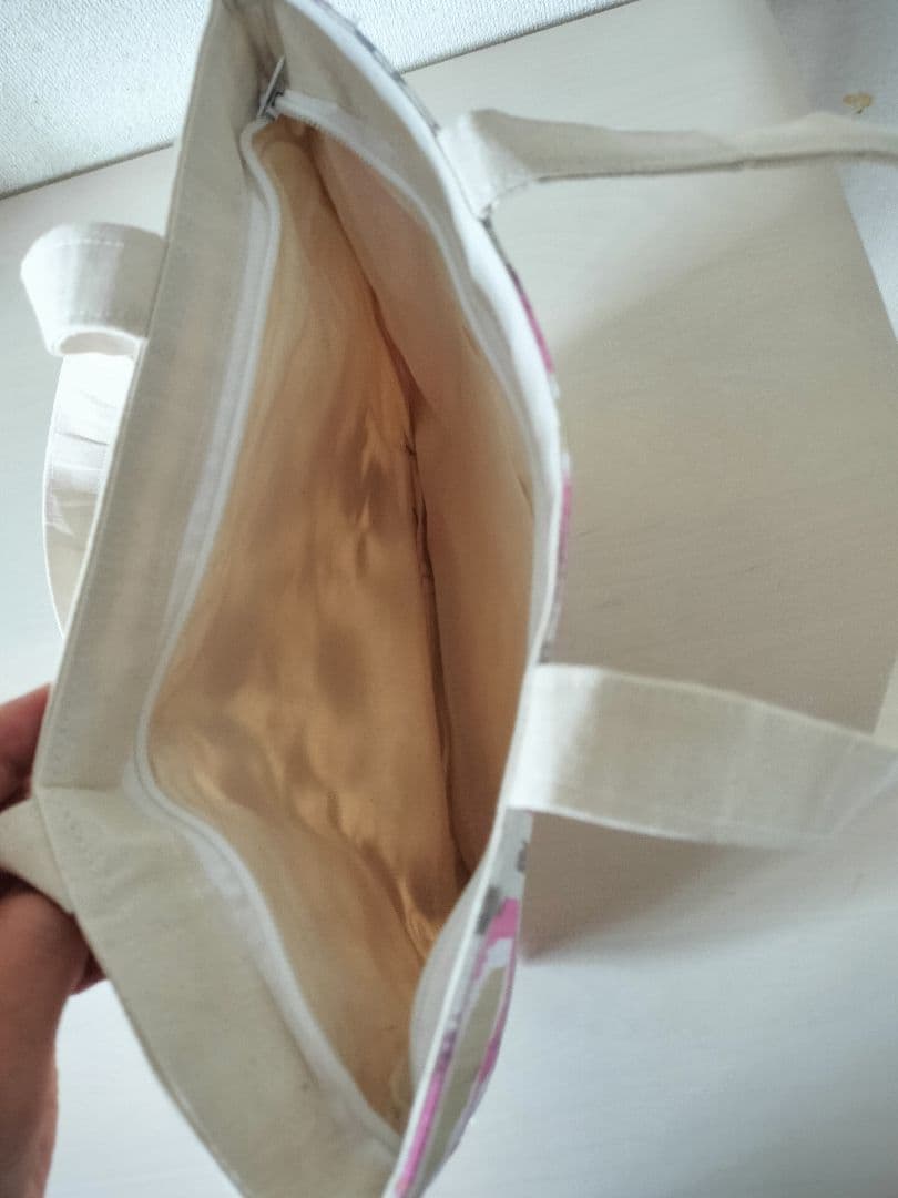 ウズベキスタン製 シルク手刺繍スザニ トートバッグ（ハンドメイド）