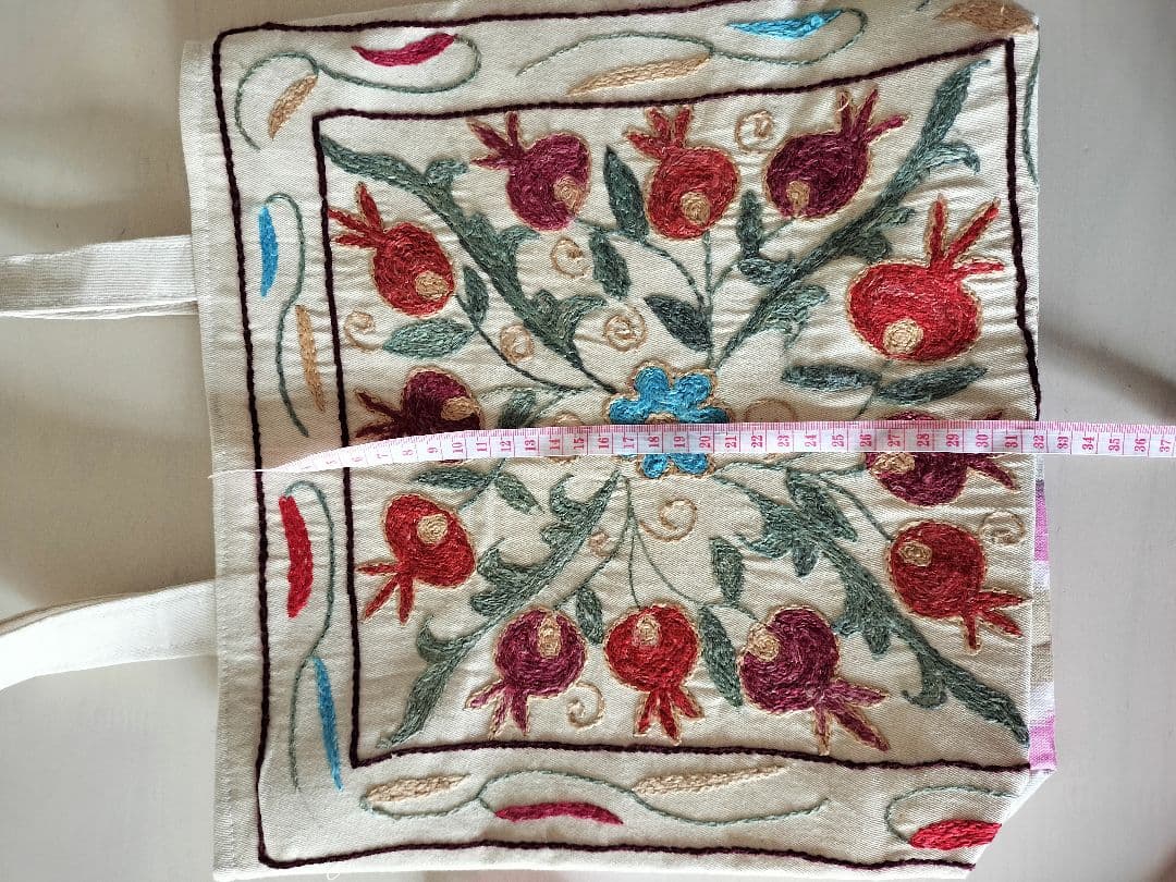 ウズベキスタン製 シルク手刺繍スザニ トートバッグ（ハンドメイド）