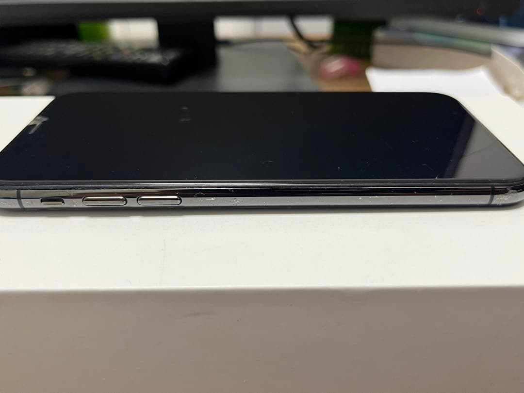 Apple iPhone スペースグレー256gb多少の値下げ可能