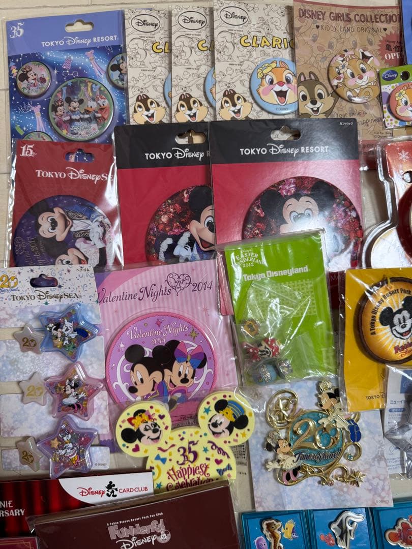 ディズニー ピンバッジ 缶バッジ 他 まとめ売り