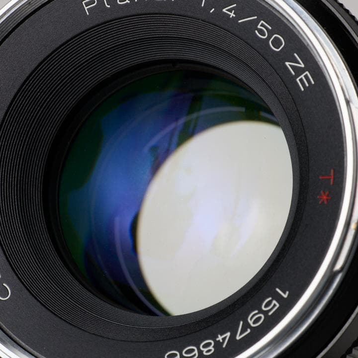 【即日発送】Planar T* 50mm F1.4 ZE（キヤノンEF用）