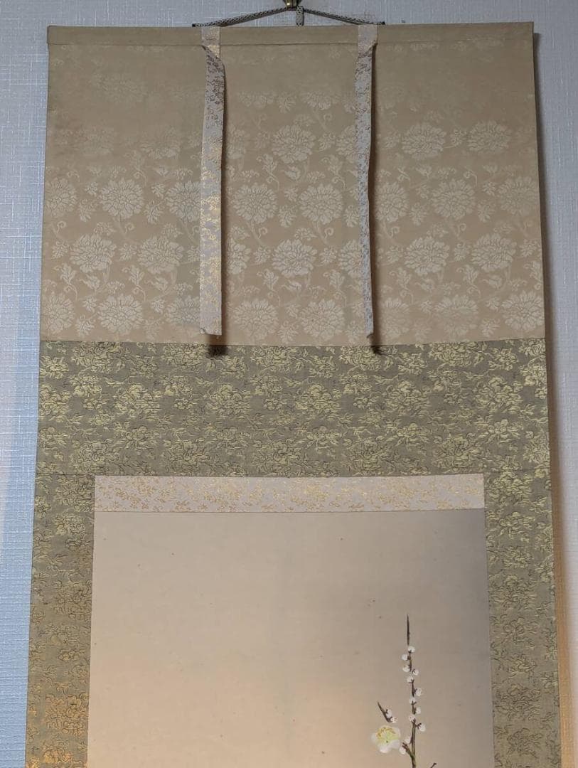 【真作】掛軸　梅に鶯図　紅白梅と小鳥の雅趣あふれる日本画掛軸　V112