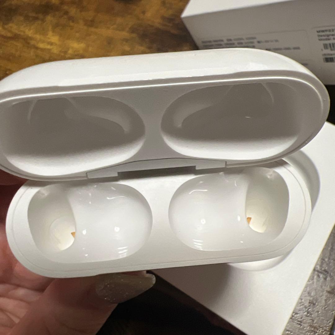 あ*ち様 Apple AirPods Pro 第1世代 本体【純正品】