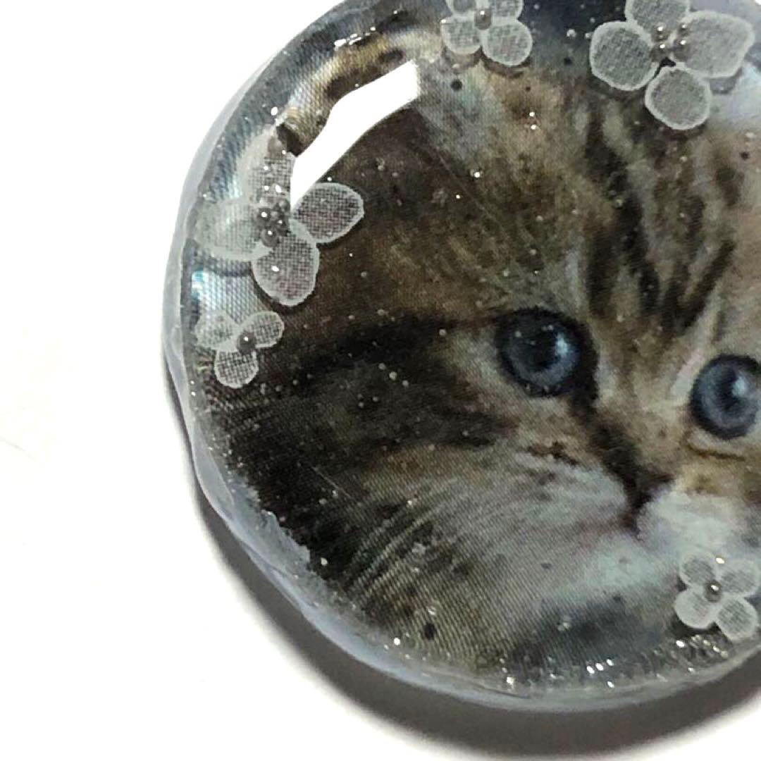 レジンヘアゴム　NO268 おすまし猫ちゃん