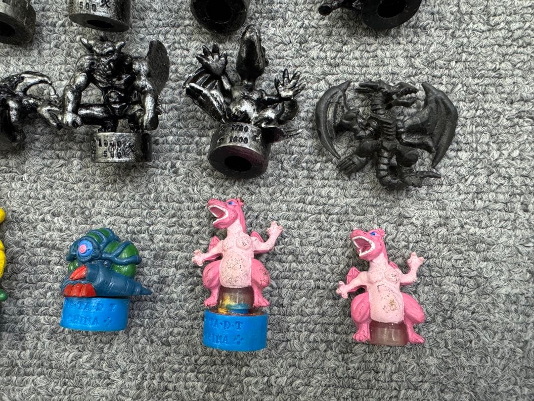 遊戯王　カプセルモンスター　ガチャガチャ　フィギュア　メタルディアシリーズ