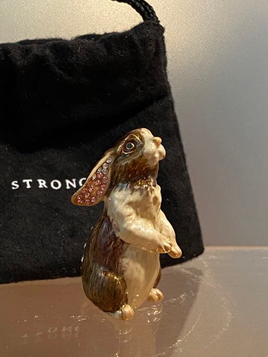JAY STRONGWATER  エナメルフィギュリン　ウサギ