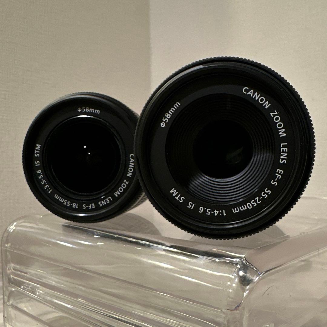 Canon EOS Kiss X8i ダブルズームキット 一眼レフカメラ