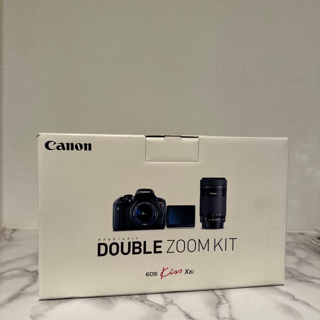 Canon EOS Kiss X8i ダブルズームキット 一眼レフカメラ