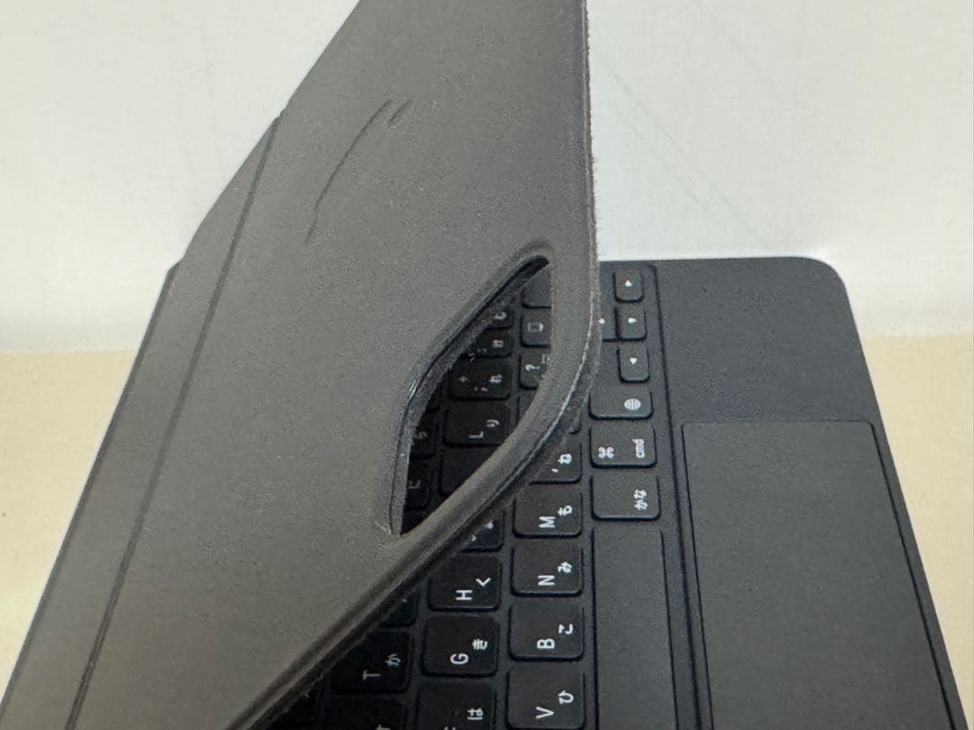 ￼ iPadPro 11インチ Magic keyboard JIS