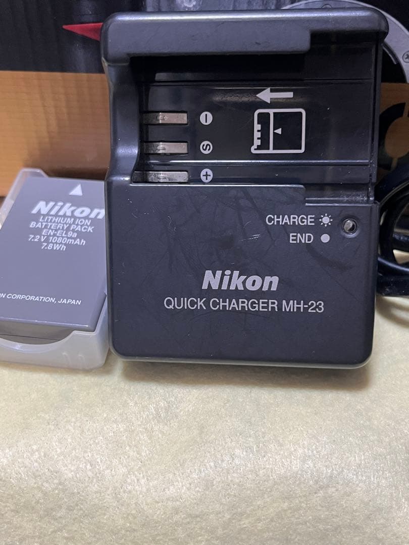 美品 Nikon D3000 デジタル一眼レフカメラ