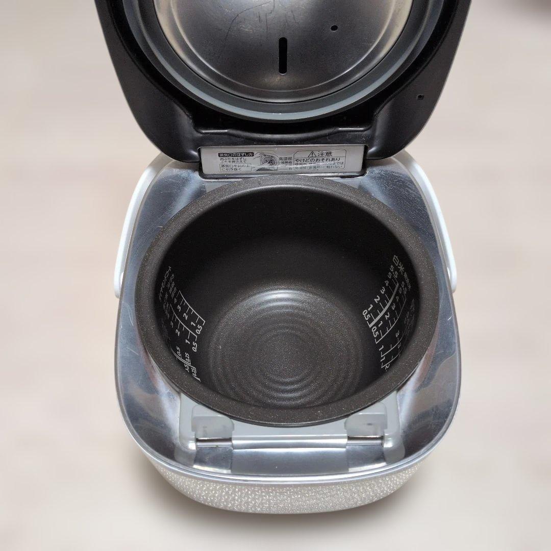 23/6月発売 TOSHIBA RC-10VSV 炊飯器 5.5合炊き【訳あり】