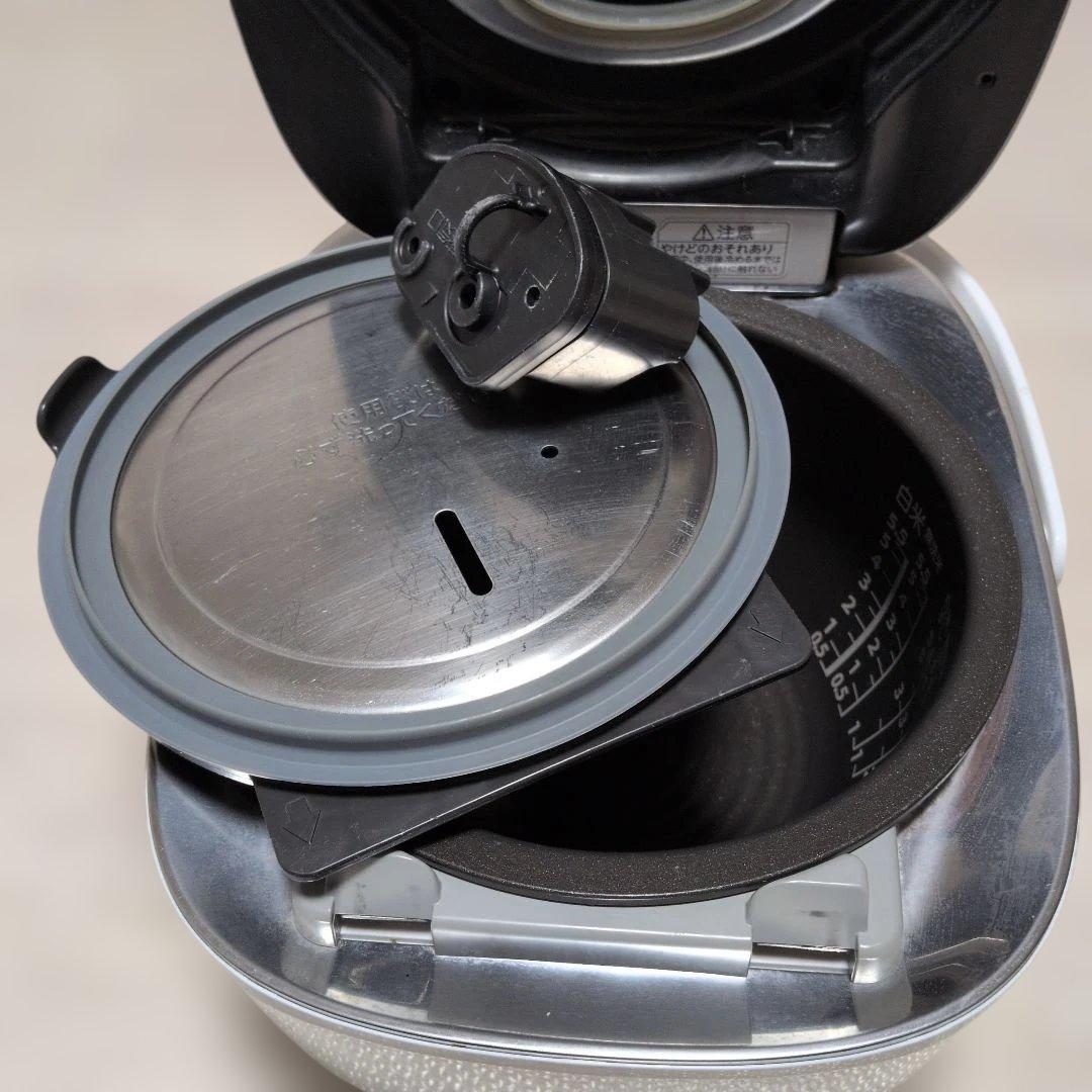 23/6月発売 TOSHIBA RC-10VSV 炊飯器 5.5合炊き【訳あり】