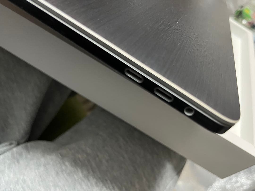 未使用　当時40万購入MacBook Pro 1TBシルバー おまけ多数