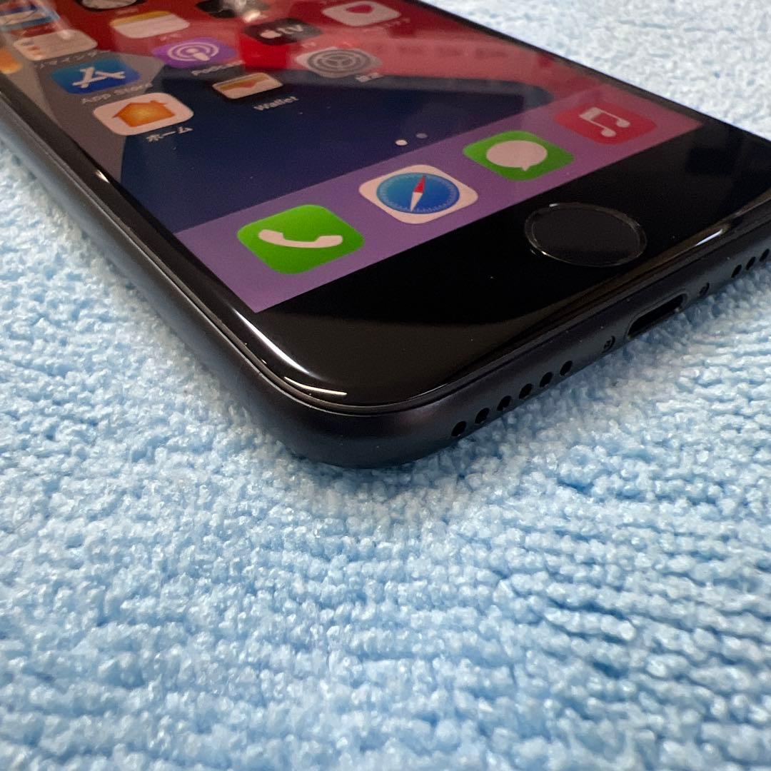 Apple iPhone SE2 第2世代　64GB