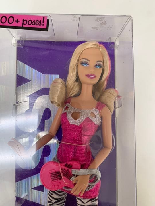 バービーフィギュア